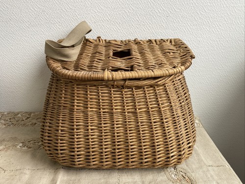 Ancien petit panier pêche - de,